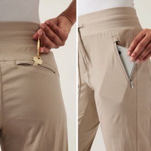 Athleta Beige/Tan Trekkie North High Rise Jogger Pants with Zip Pockets size 2